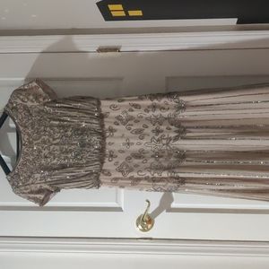 Adriana Pappell Size 4 Nude Dress with Flower Pattern Beading